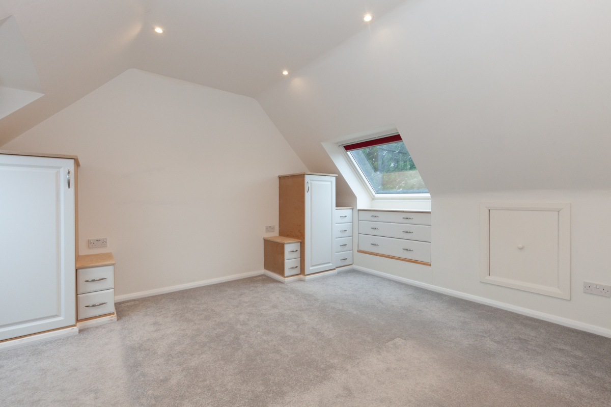 Lewin Close