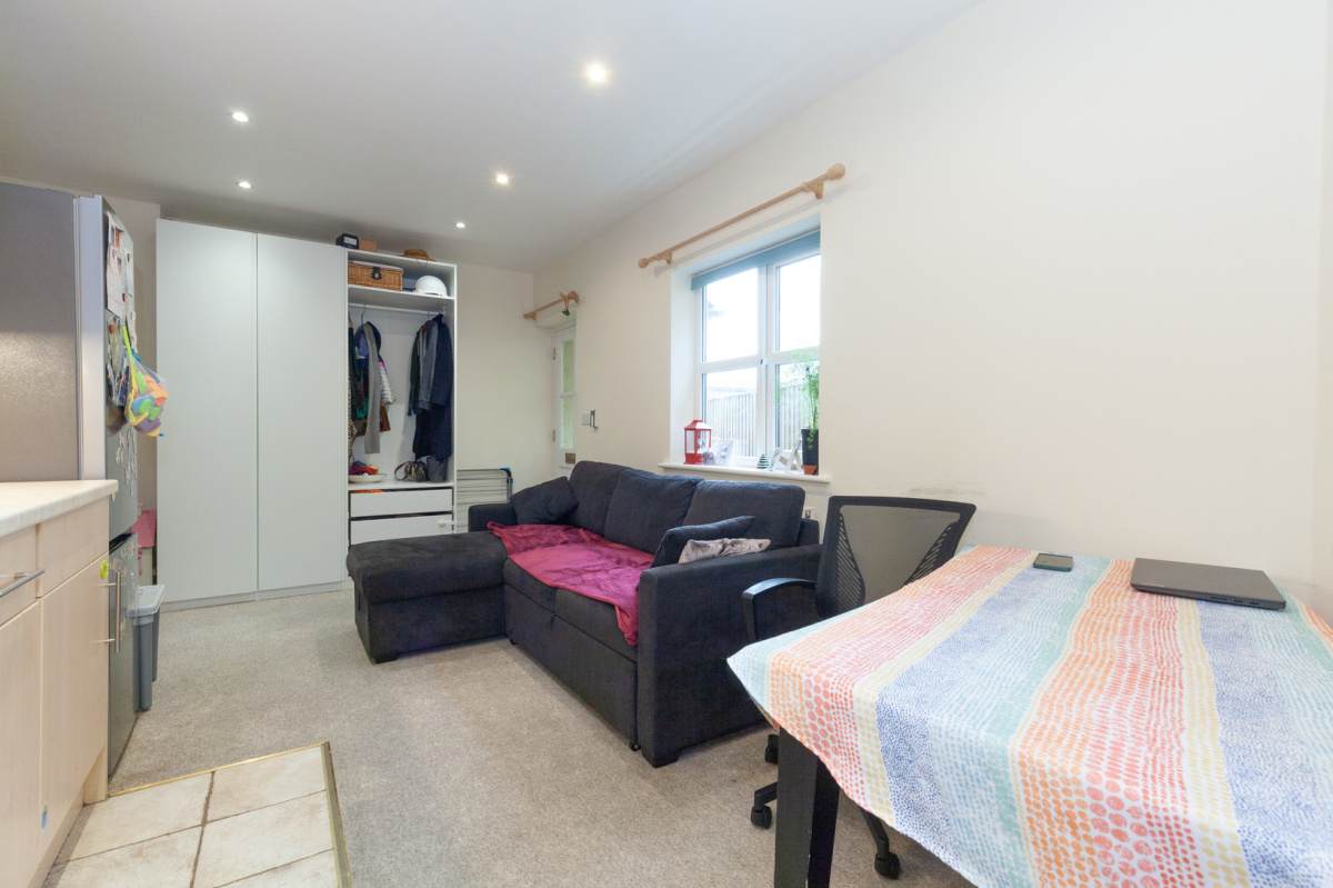 Westbury Crescent