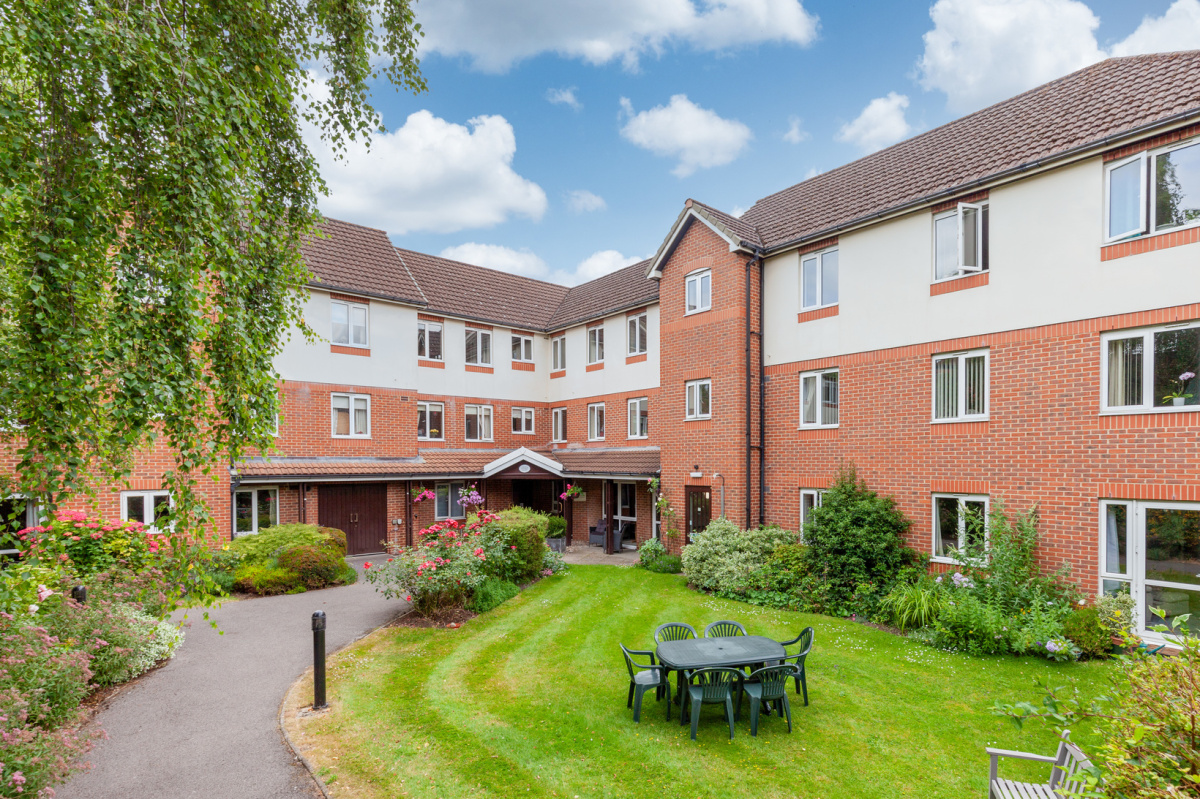 London Court