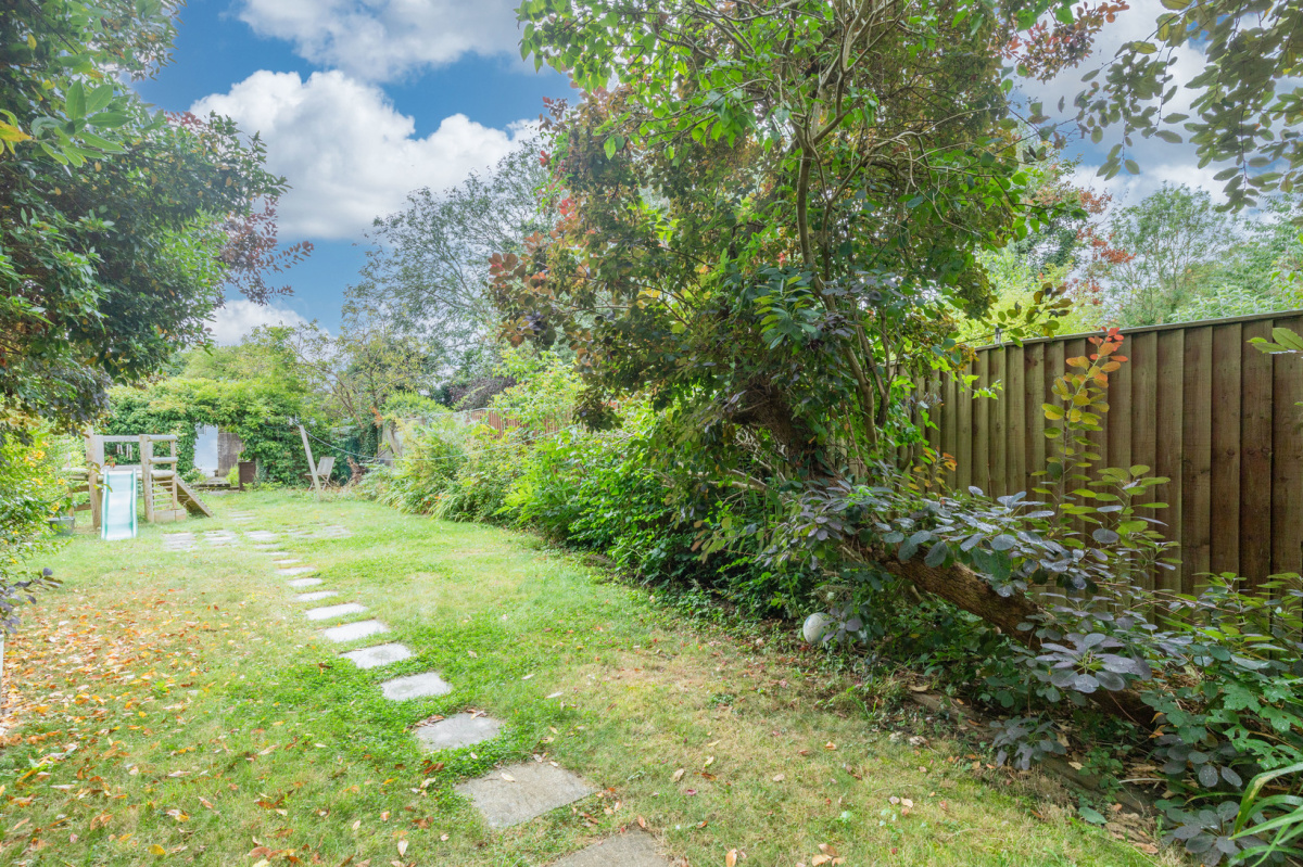 Hunsdon Road
