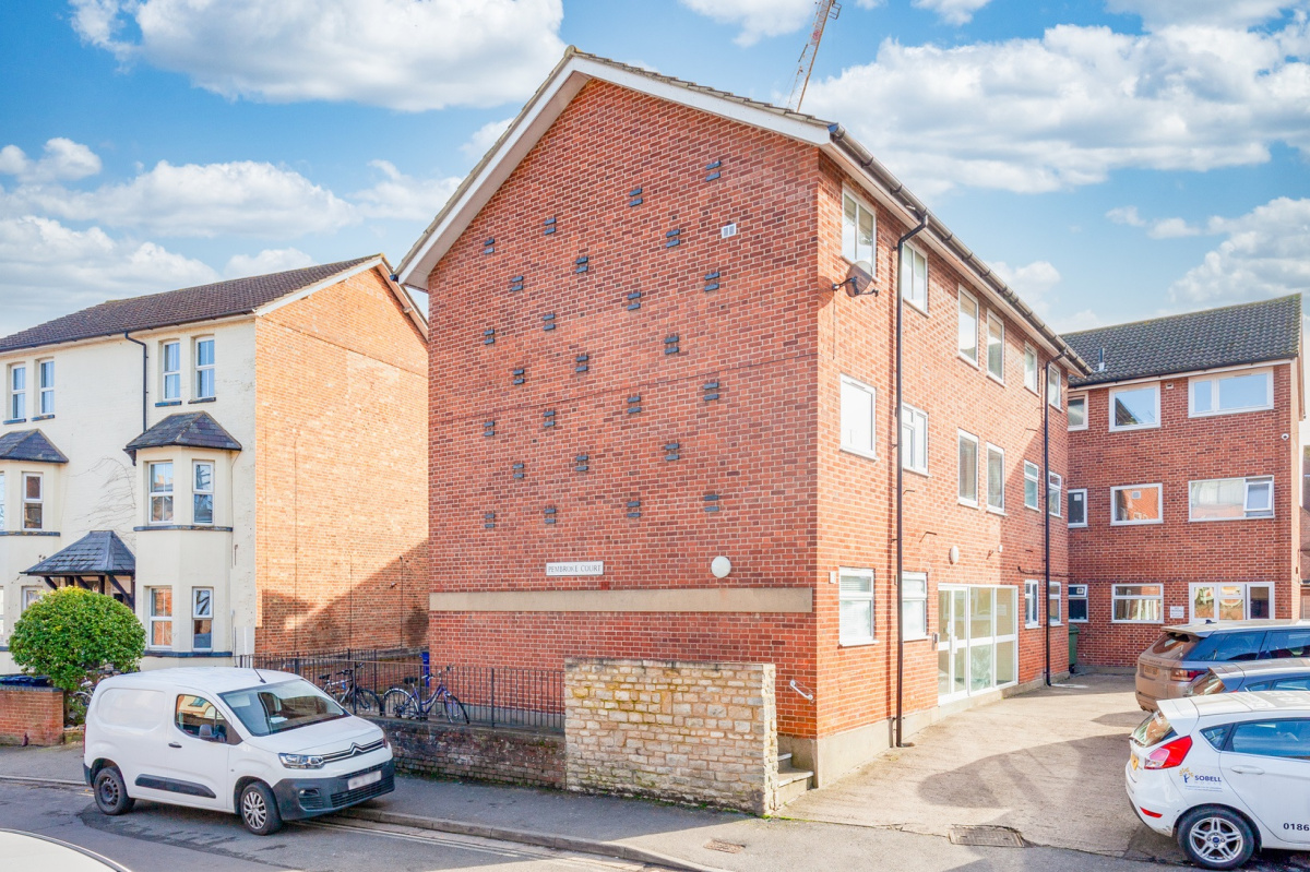 Pembroke Court
