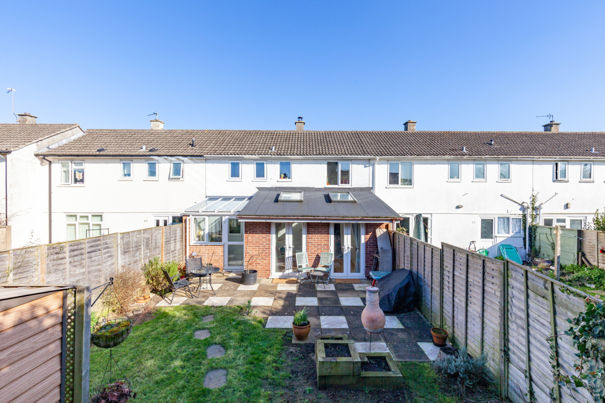Warren Crescent