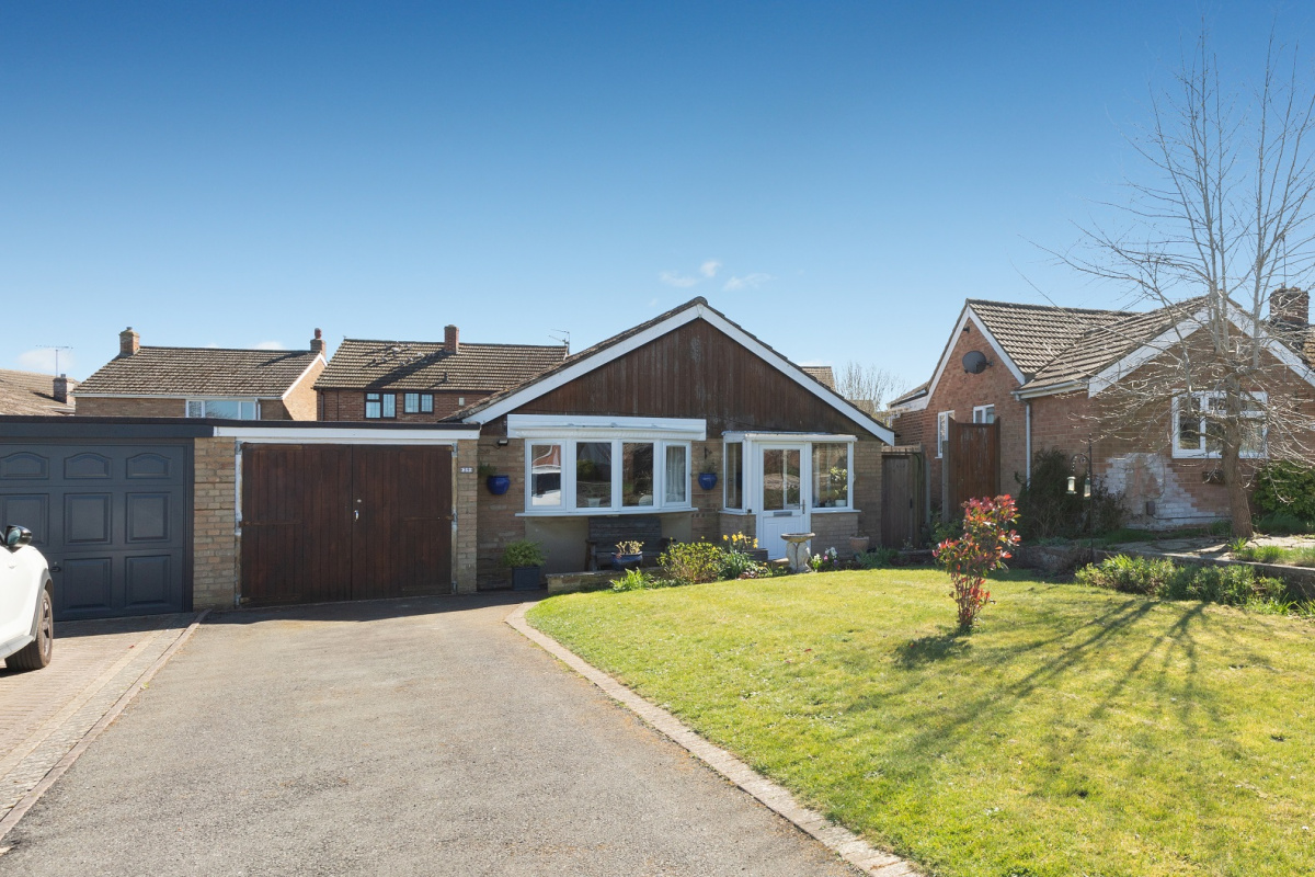 Liddiard Close