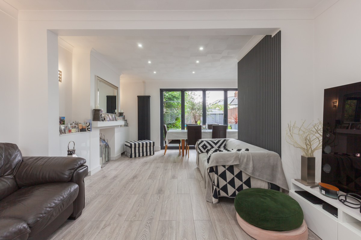 Westbury Crescent