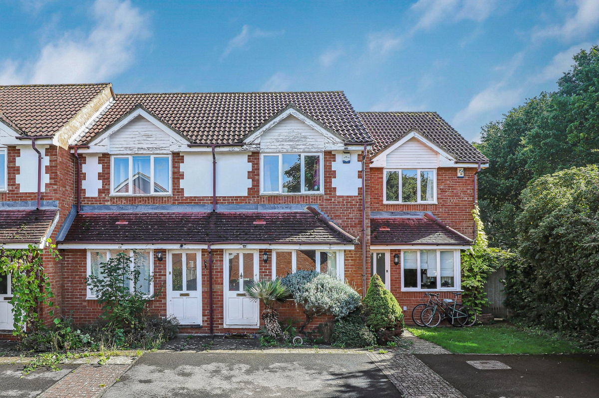 Bhandari Close