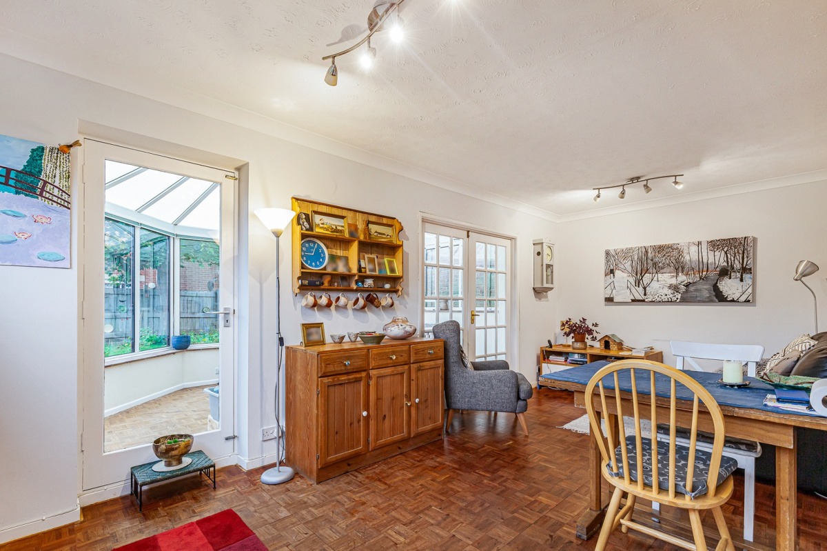 Eyot Place