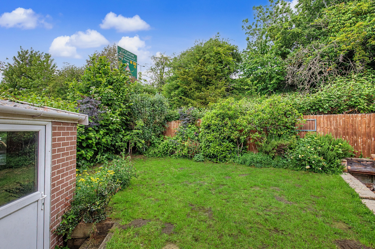 Hardings Close