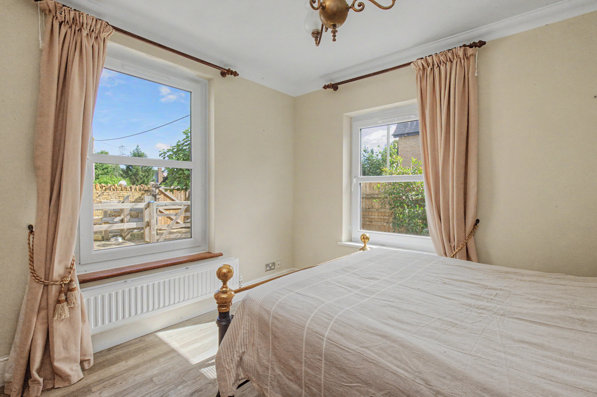 Eynsham Road