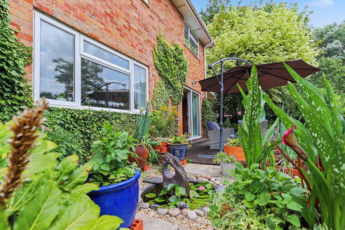 Fir Tree Close