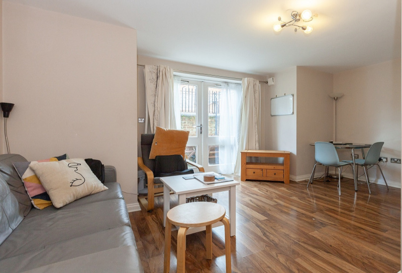 Flat, Daubeny Road, Iffley Fields, OX4 1TA