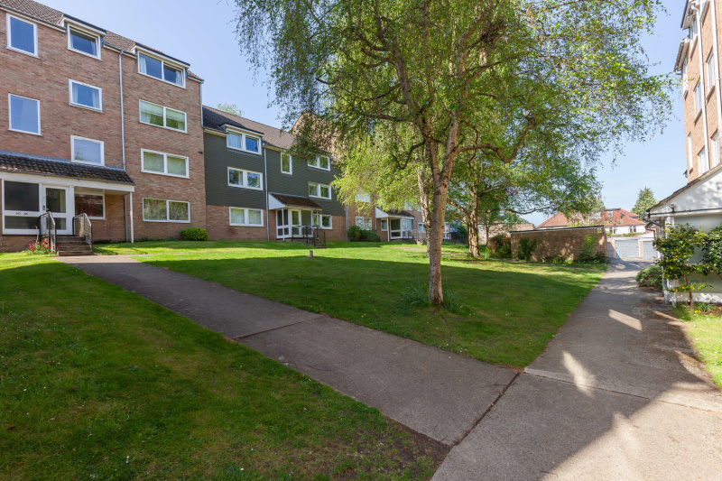 Beauchamp Place, Oxford, OX4 3NE