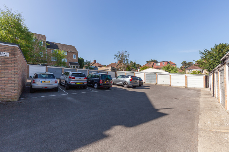 Beauchamp Place, Oxford, OX4 3NE