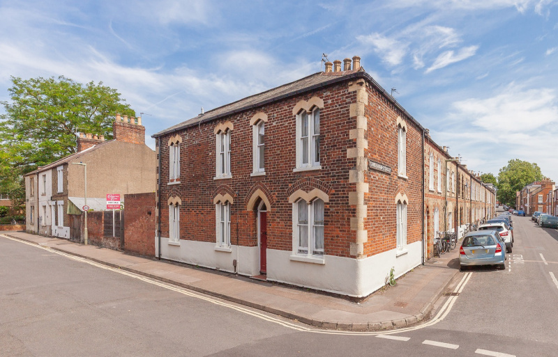 Canal Street, Jericho, OX2 6BH