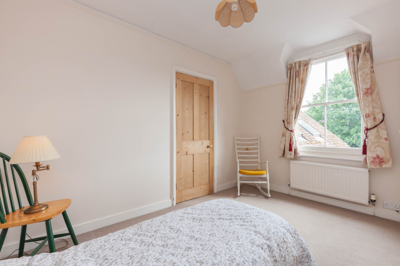 Henley Road, Sandford-on-Thames, OX4 4YW