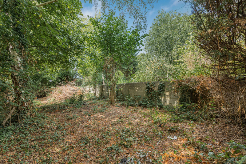 Cricket Road, Oxford, OX4 3DL