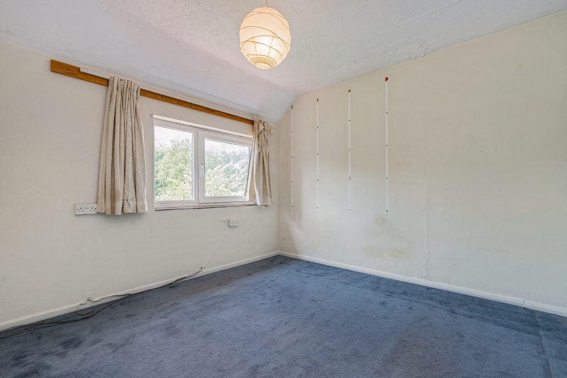 Cricket Road, Oxford, OX4 3DL