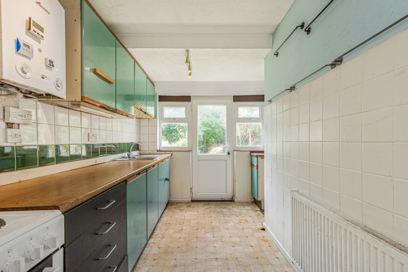 Cricket Road, Oxford, OX4 3DL