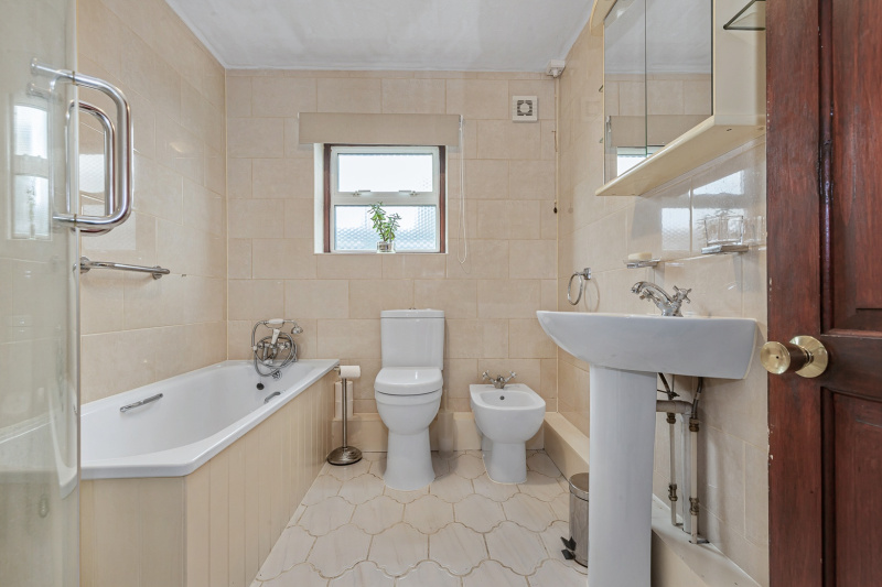 Iffley Road, Oxford, OX4 4AG