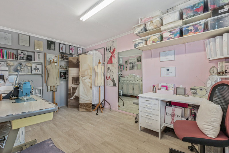 Iffley Road, Oxford, OX4 4AG