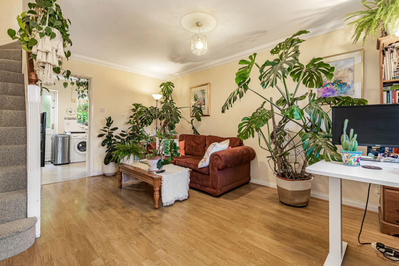 Bhandari Close, Oxford, OX4 3DT