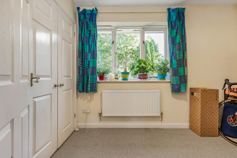 Bhandari Close, Oxford, OX4 3DT