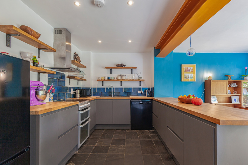 Campbell Road, Florence Park, OX4 3NS