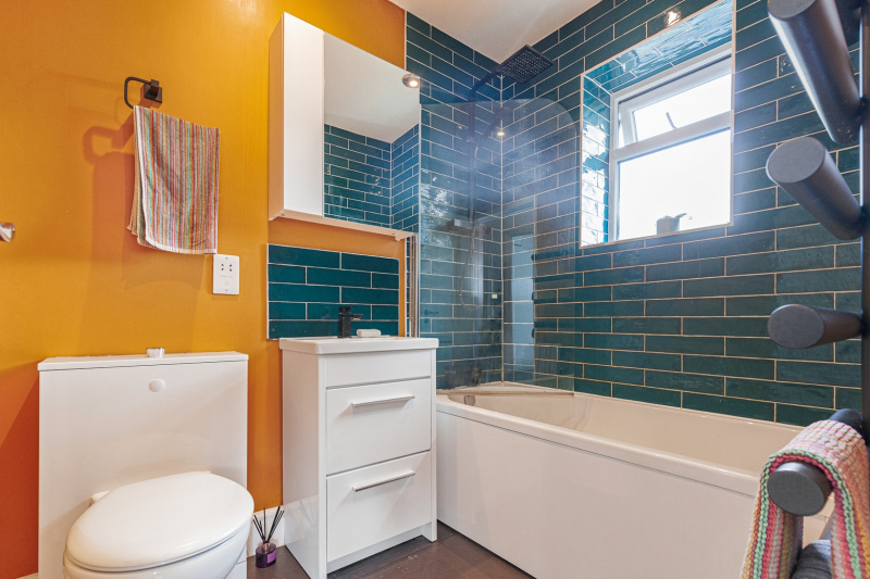 Campbell Road, Florence Park, OX4 3NS