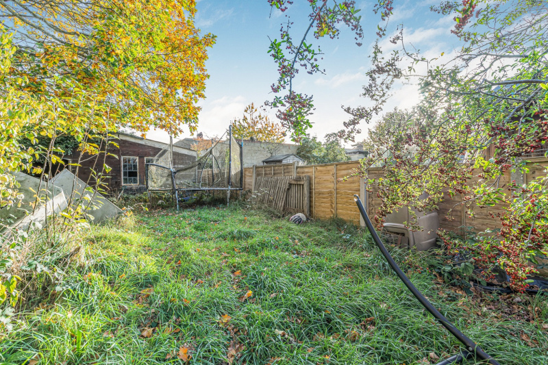 Lytton Road, Florence Park, OX4 3PB