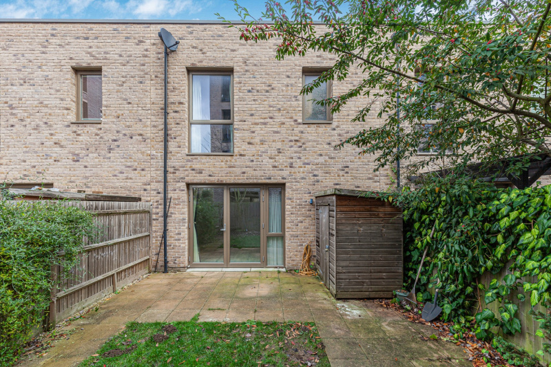 Rosebay Gardens, Oxford, OX3 9FY