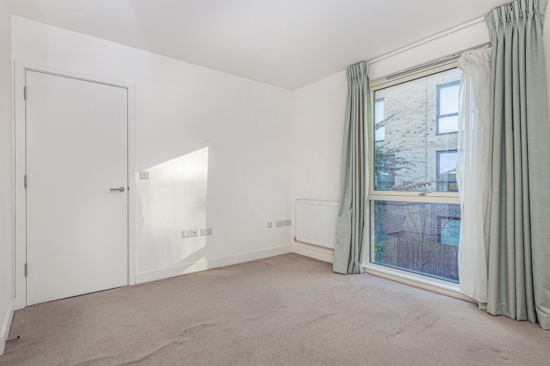 Rosebay Gardens, Oxford, OX3 9FY