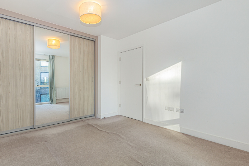 Rosebay Gardens, Oxford, OX3 9FY