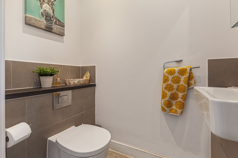 Rosebay Gardens, Oxford, OX3 9FY