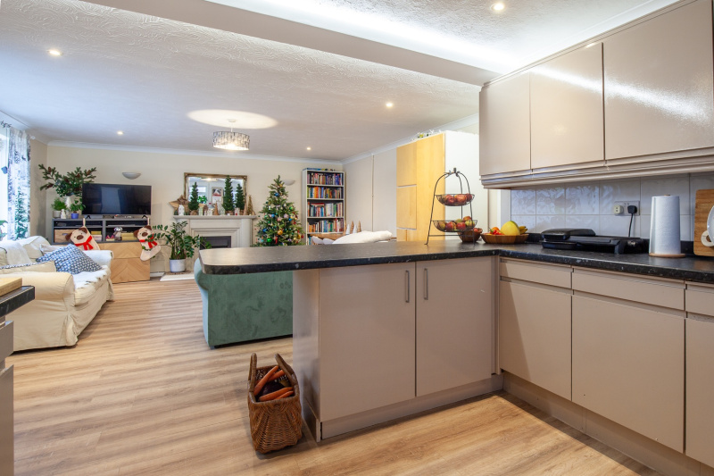 Cranbrook Drive, Kennington, OX1 5RR