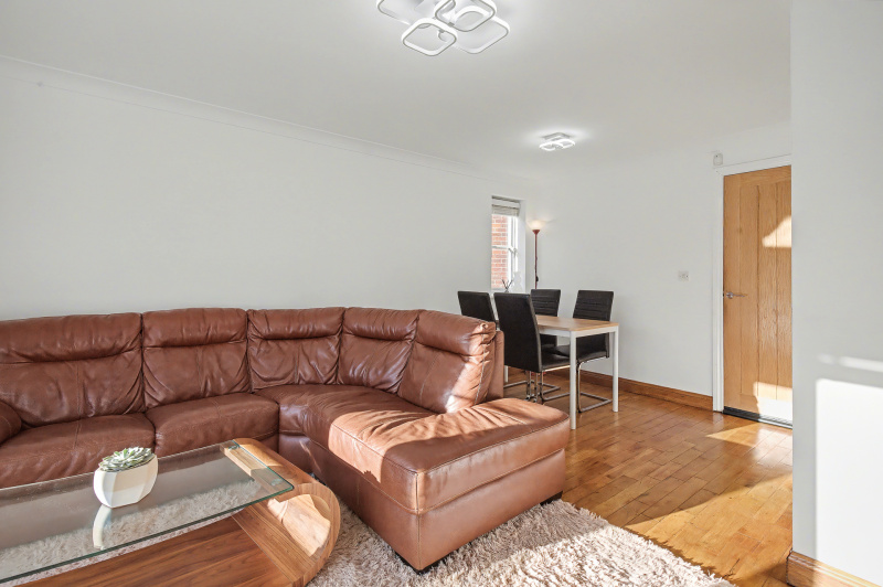 Pipley Furlong, Oxford, OX4 4JW