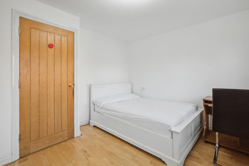 Pipley Furlong, Oxford, OX4 4JW