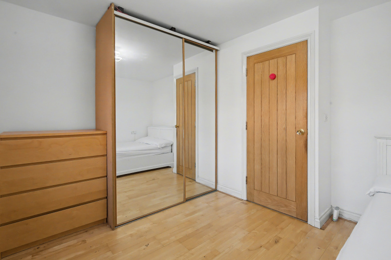 Pipley Furlong, Oxford, OX4 4JW