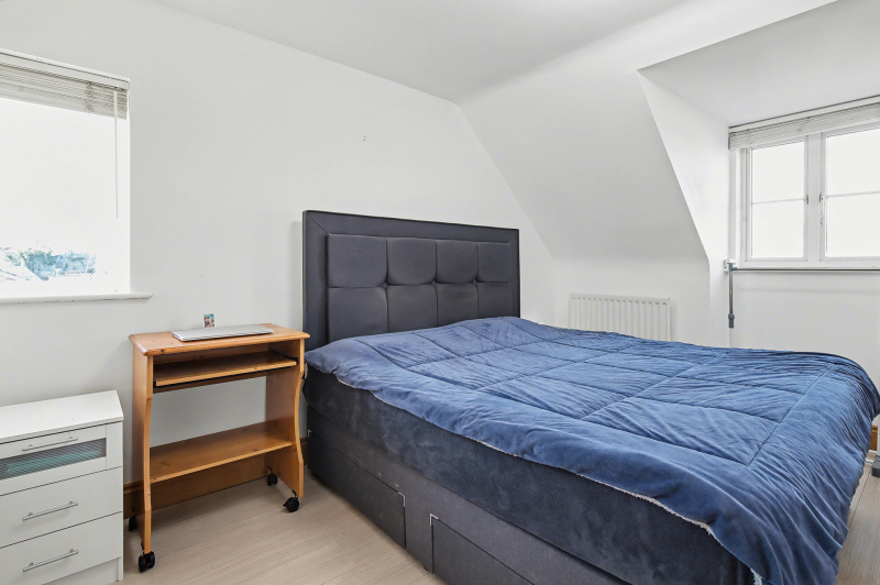 Pipley Furlong, Oxford, OX4 4JW