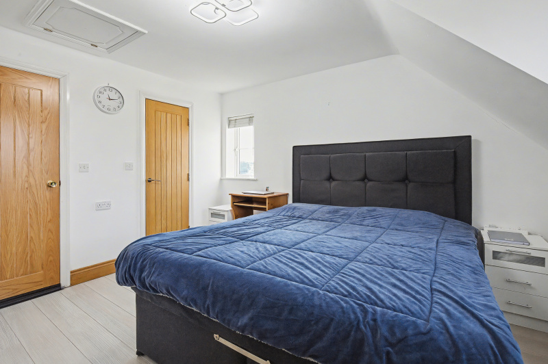 Pipley Furlong, Oxford, OX4 4JW