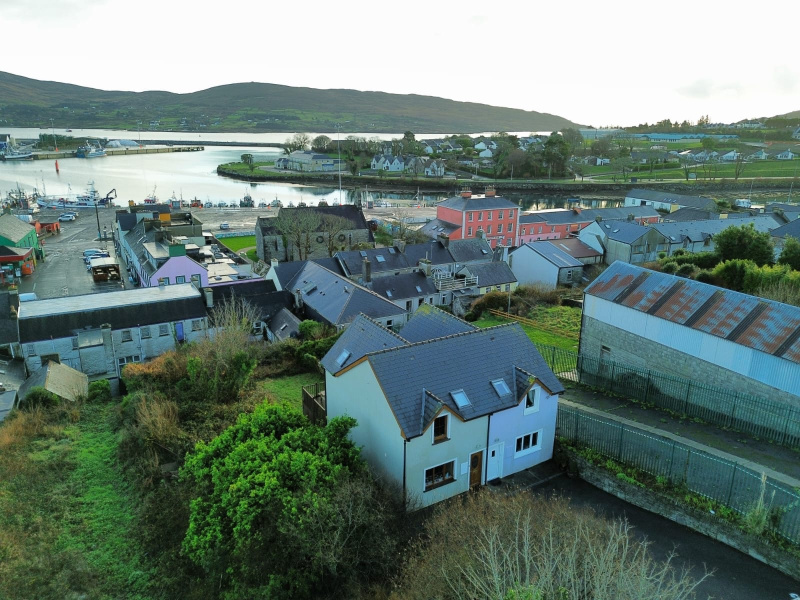 Back Road, Castletownbere, Co. Cork P FW, BER B3