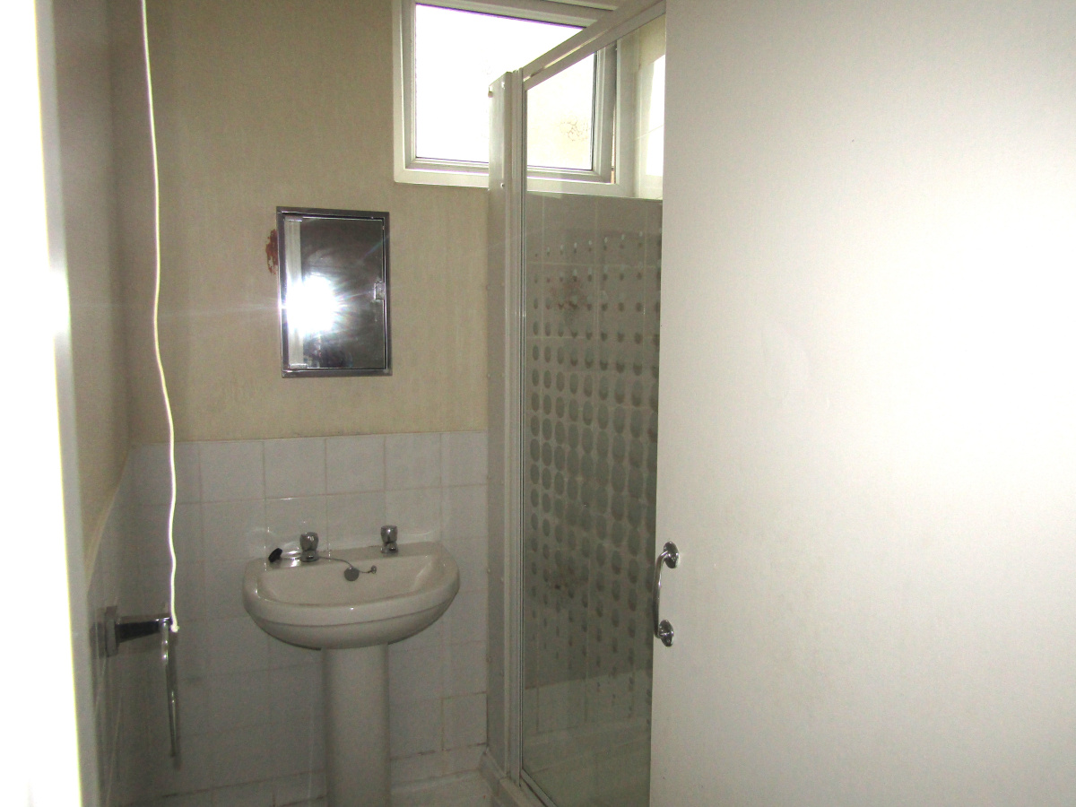 Flat 2, 33 Newton Drive, Blackpool, FY3 8EN