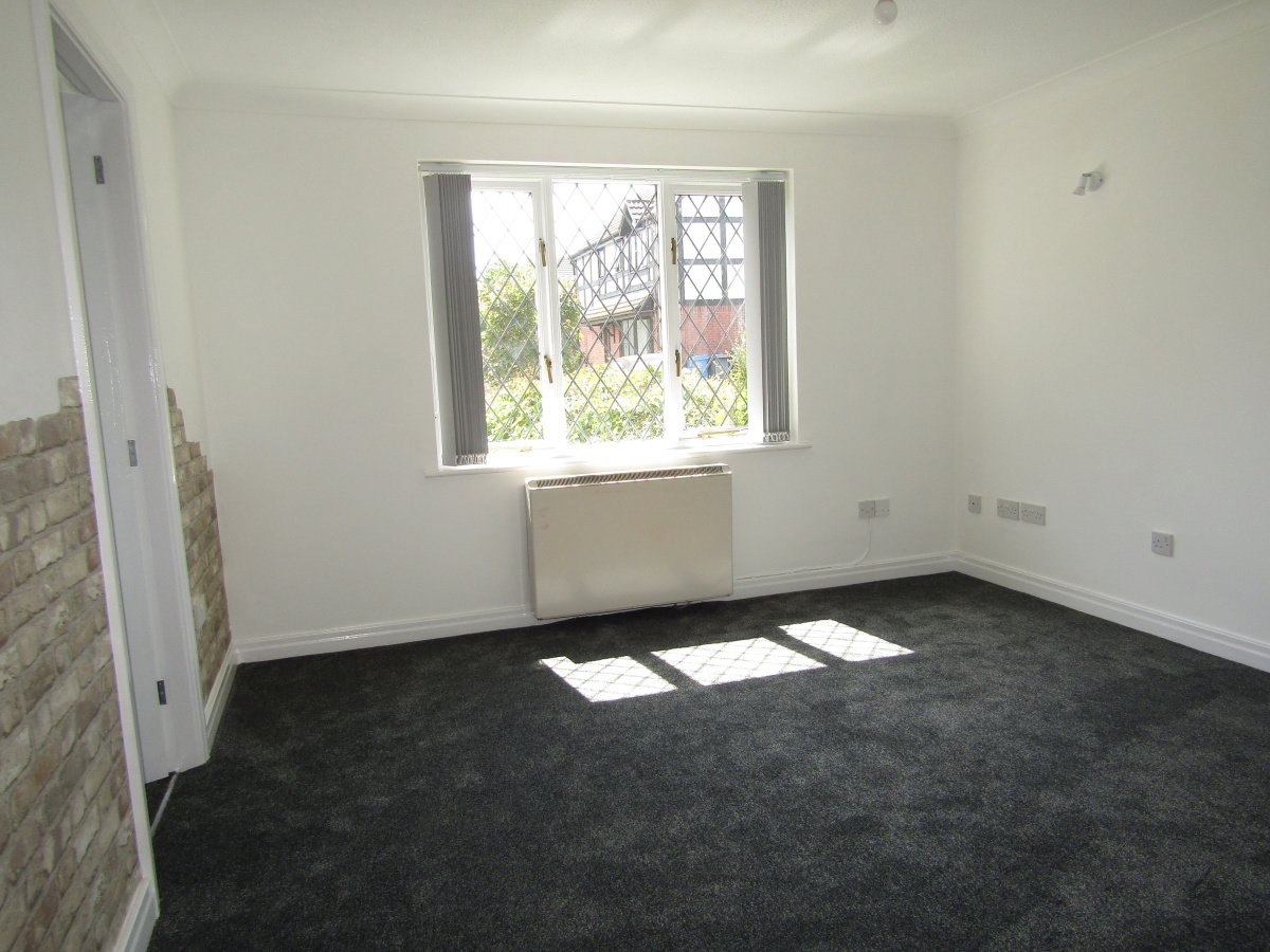 39 Greenfinch Court, Blackpool, Lancashire, FY3 8FG