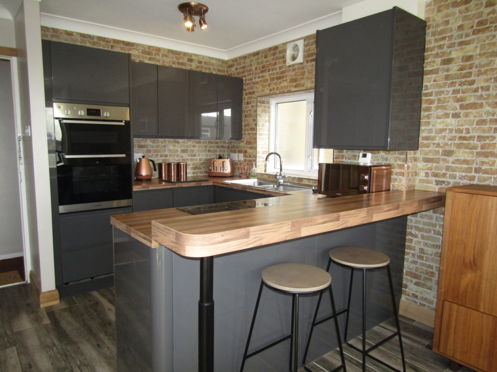 12 Hesketh Court, Queens Promenade, Bispham, Blackpool, FY2 9JJ
