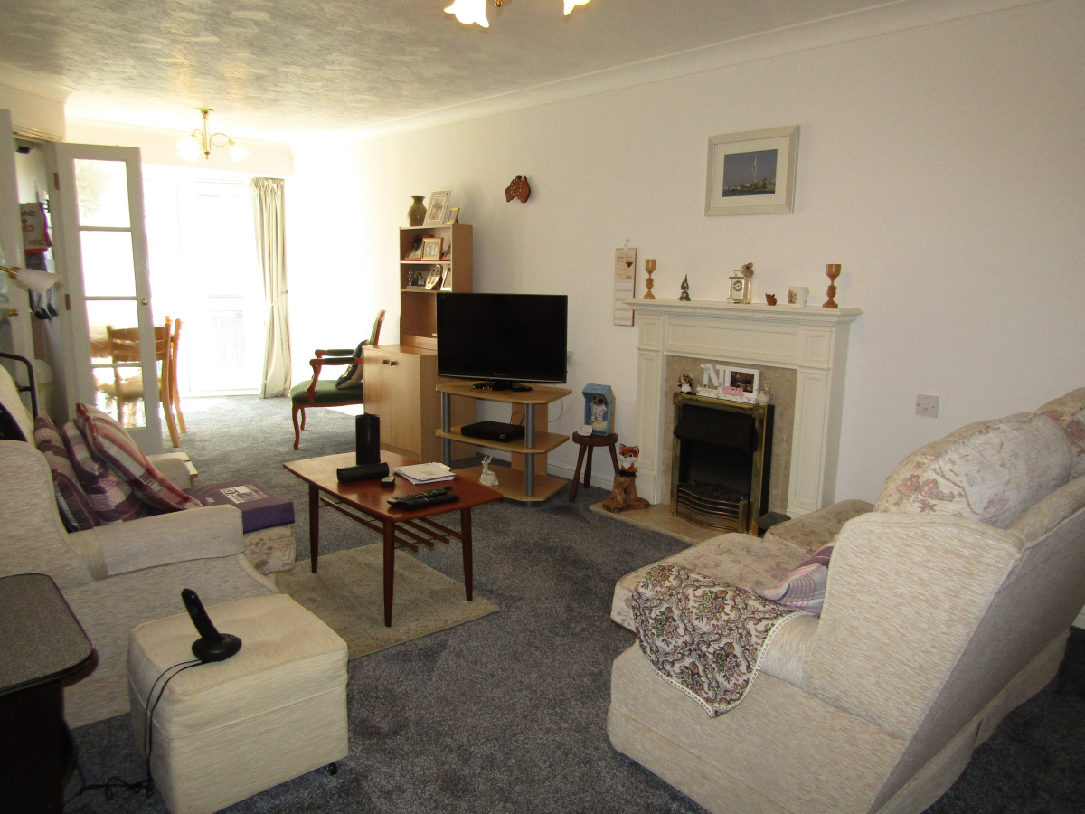 27 Holroyd Court