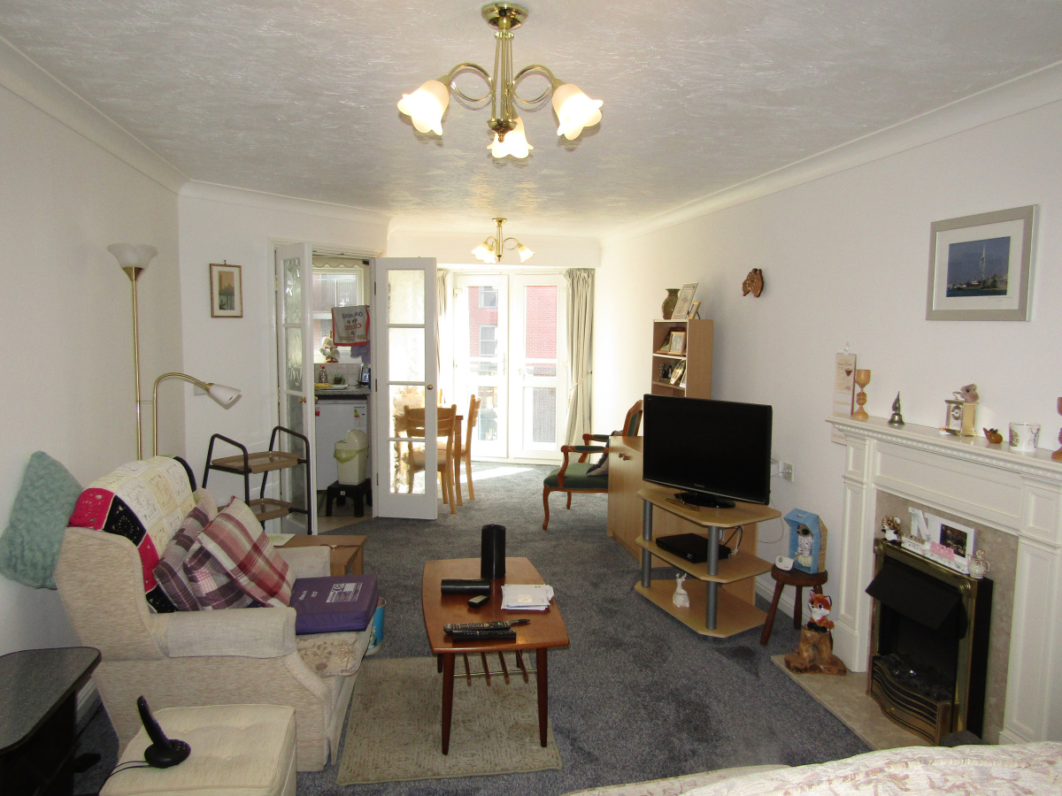 27 Holroyd Court