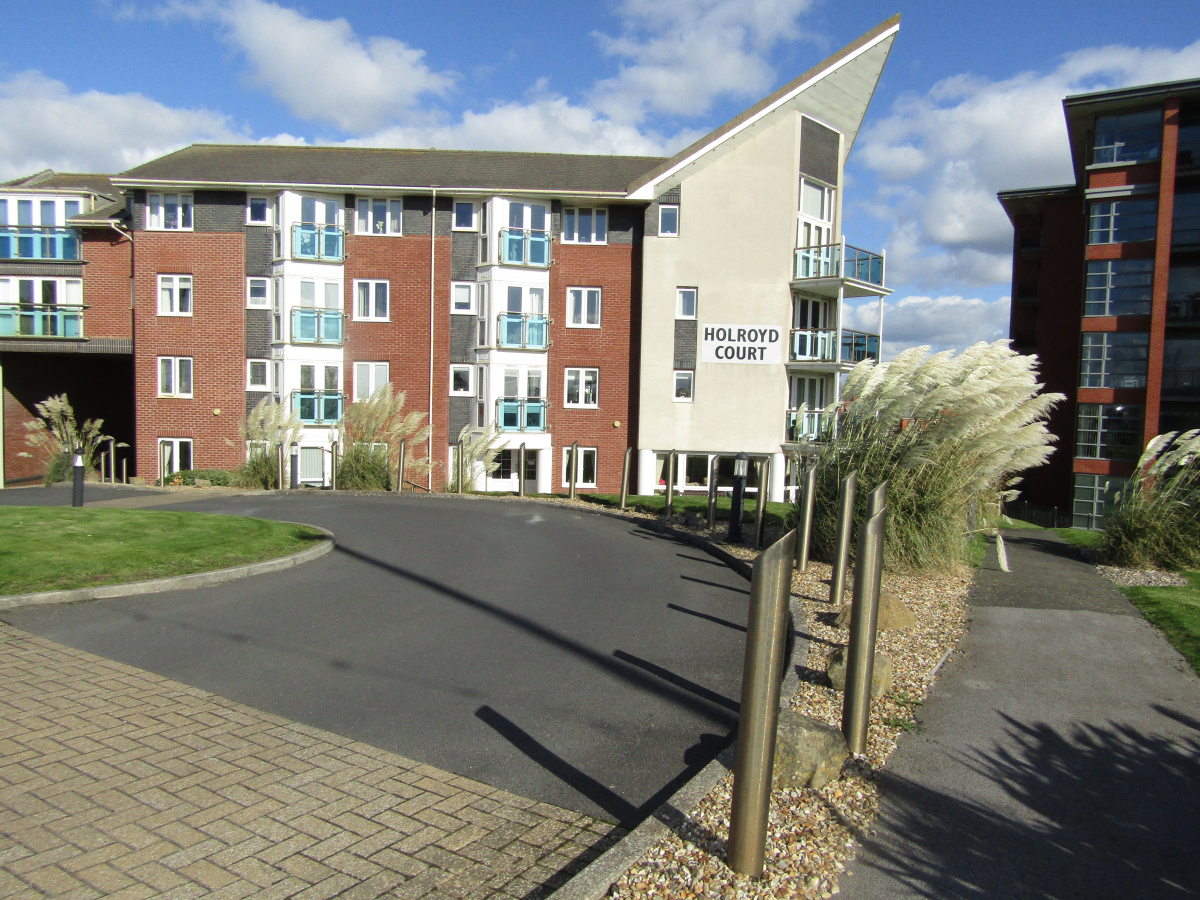 27 Holroyd Court
