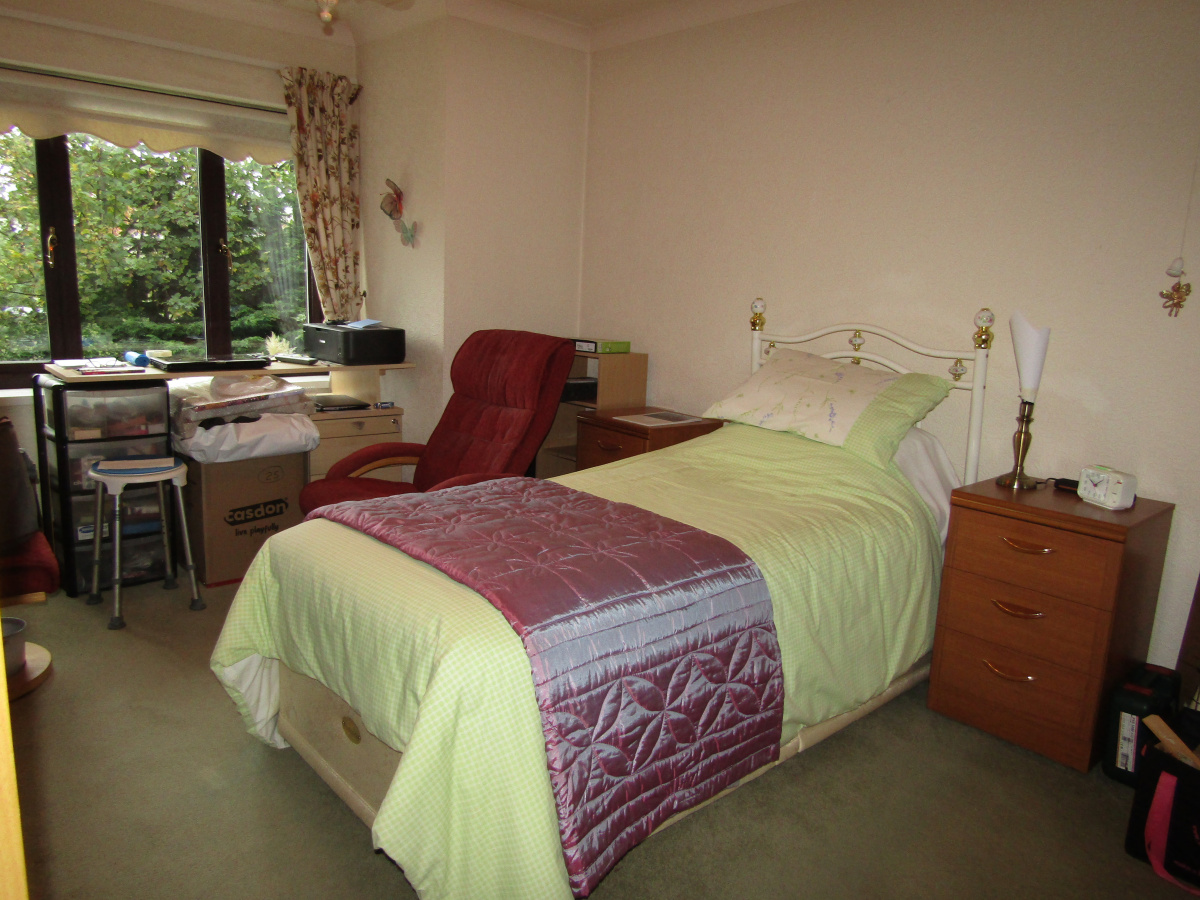 7 LAWSWOOD