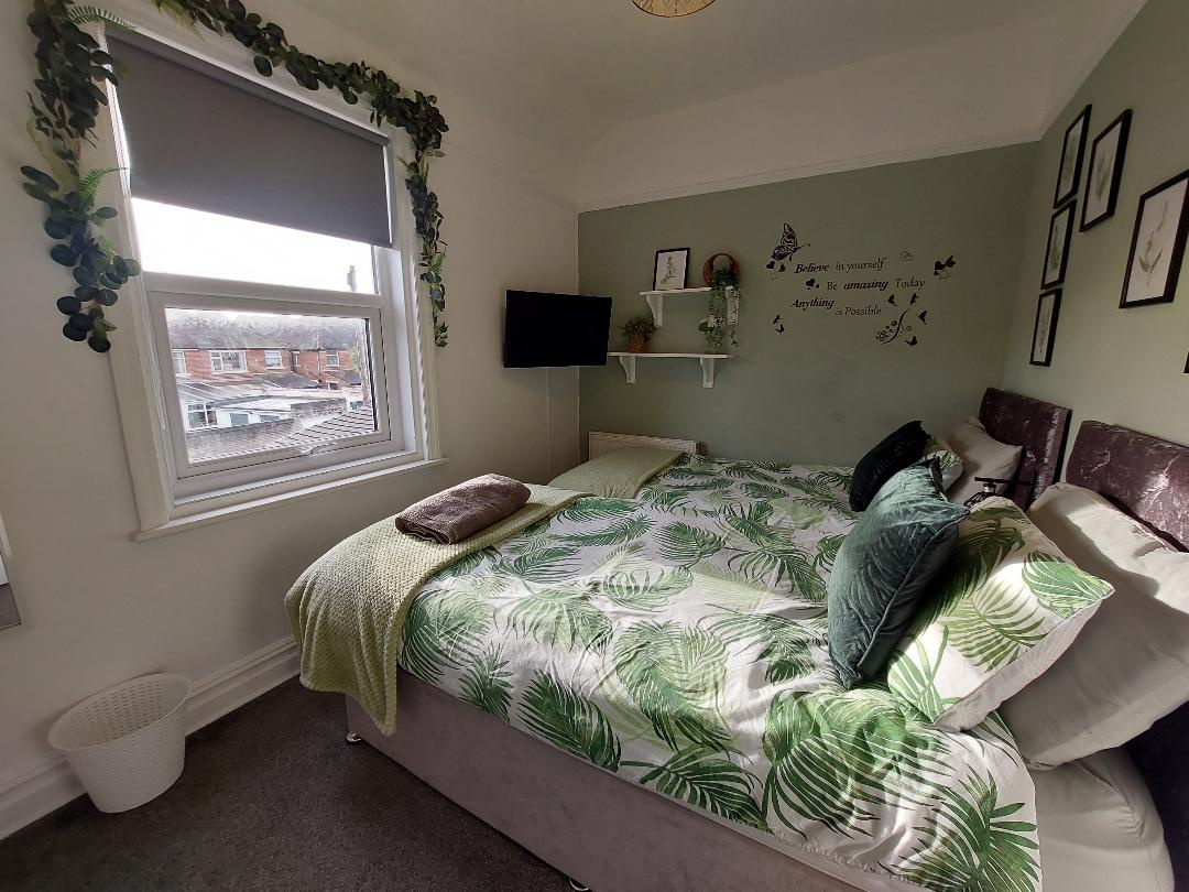 First Floor Flat, 455 Waterloo Road, Blackpool, Lancashire, FY4 4BW