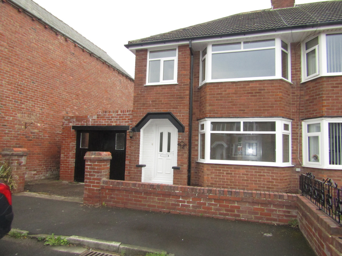 14 Fernleigh Avenue, Bispham, Blackpool, Lancashire, FY2 0HS