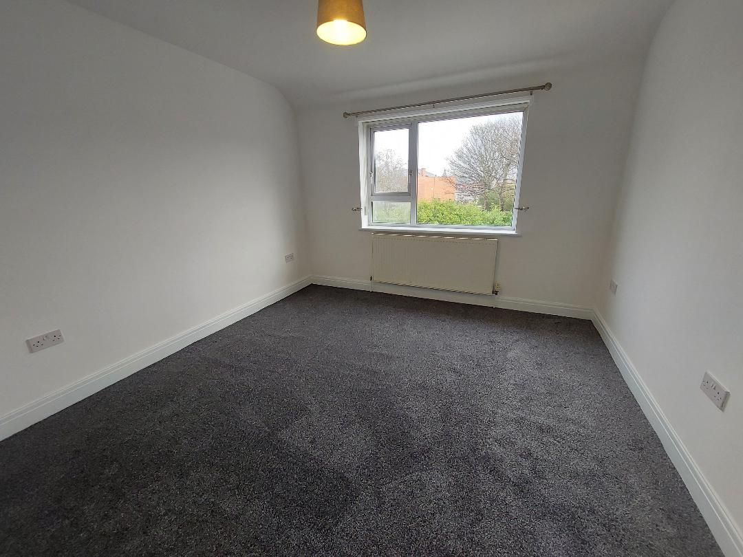 8 Annesley Avenue, Layton, Blackpool, Lancashire, FY3 7HX