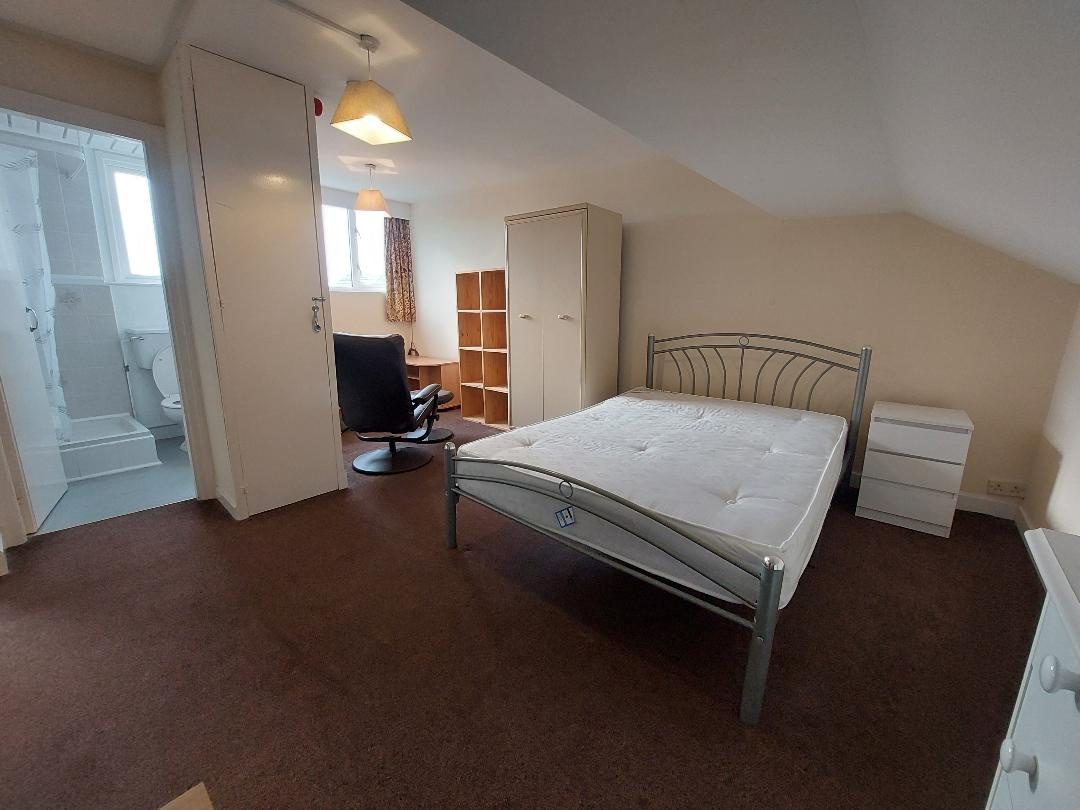 Flat 5, 33 Newton Drive, Blackpool, FY3 8EN